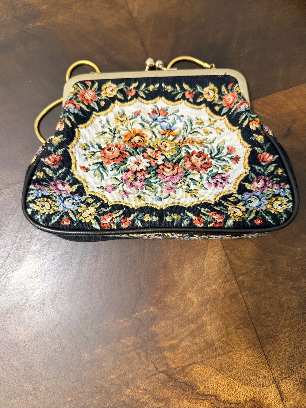Floral Tapestry Purse Gold Tone Chain Strap Elegant Evening Bag 7.5" x 6.5"